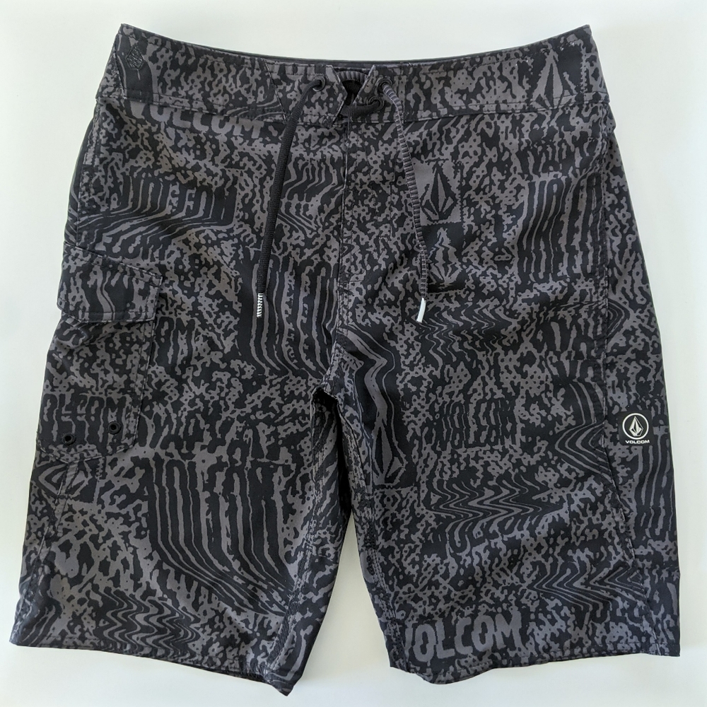 🌼 Volcom Mod-Tech Logo Plasm Print Boardshort Swim Trunks 30